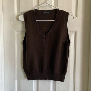 Brandy Melville Brown V Neck 100% wool Italy Knit Sweater Vest Size Medium